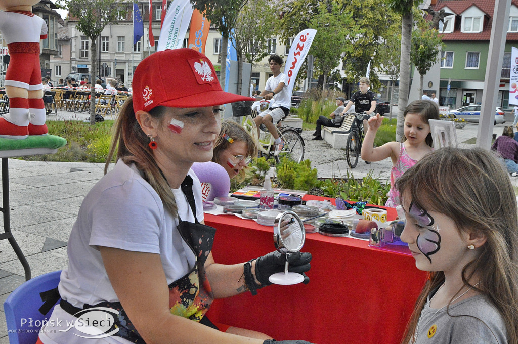 Obejrzeli mecz Polaków w płońskiej strefie kibica