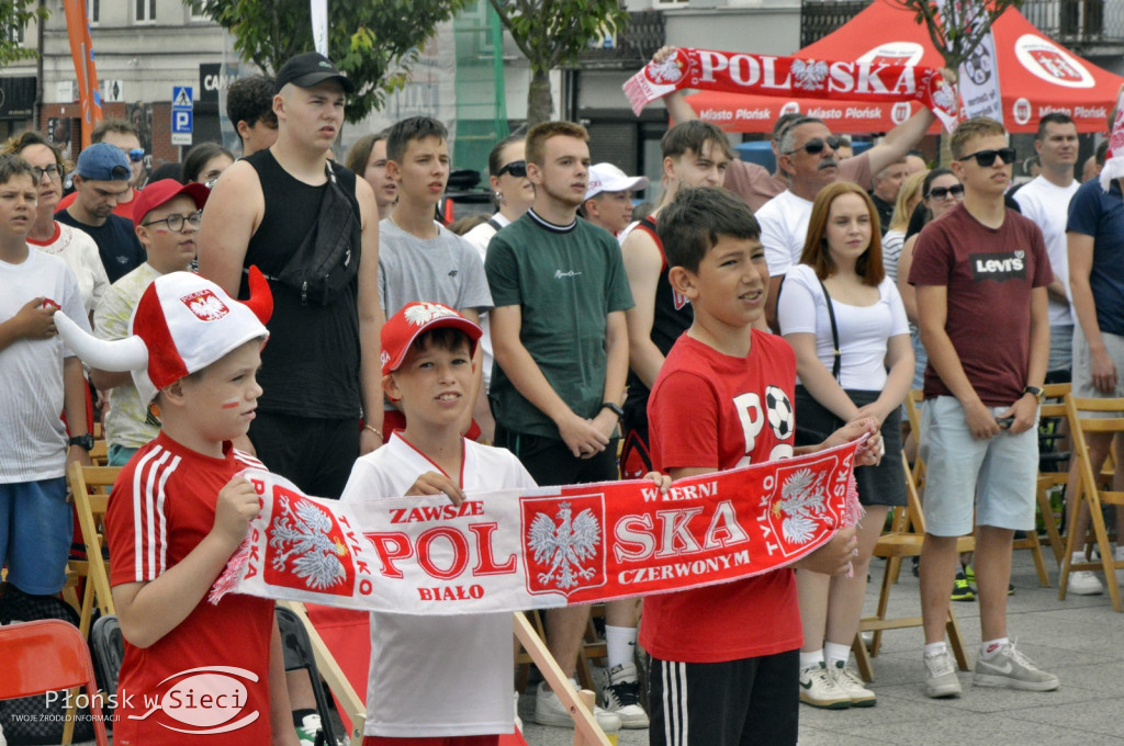 Obejrzeli mecz Polaków w płońskiej strefie kibica