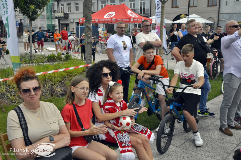 Obejrzeli mecz Polaków w płońskiej strefie kibica