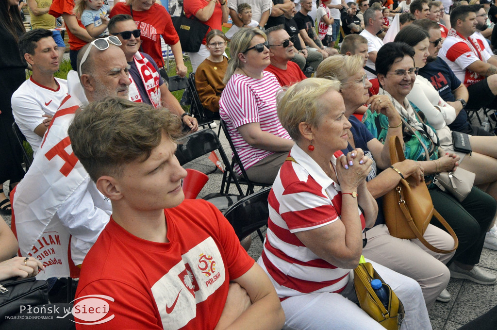 Obejrzeli mecz Polaków w płońskiej strefie kibica