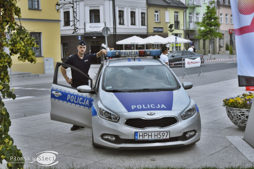 Obejrzeli mecz Polaków w płońskiej strefie kibica