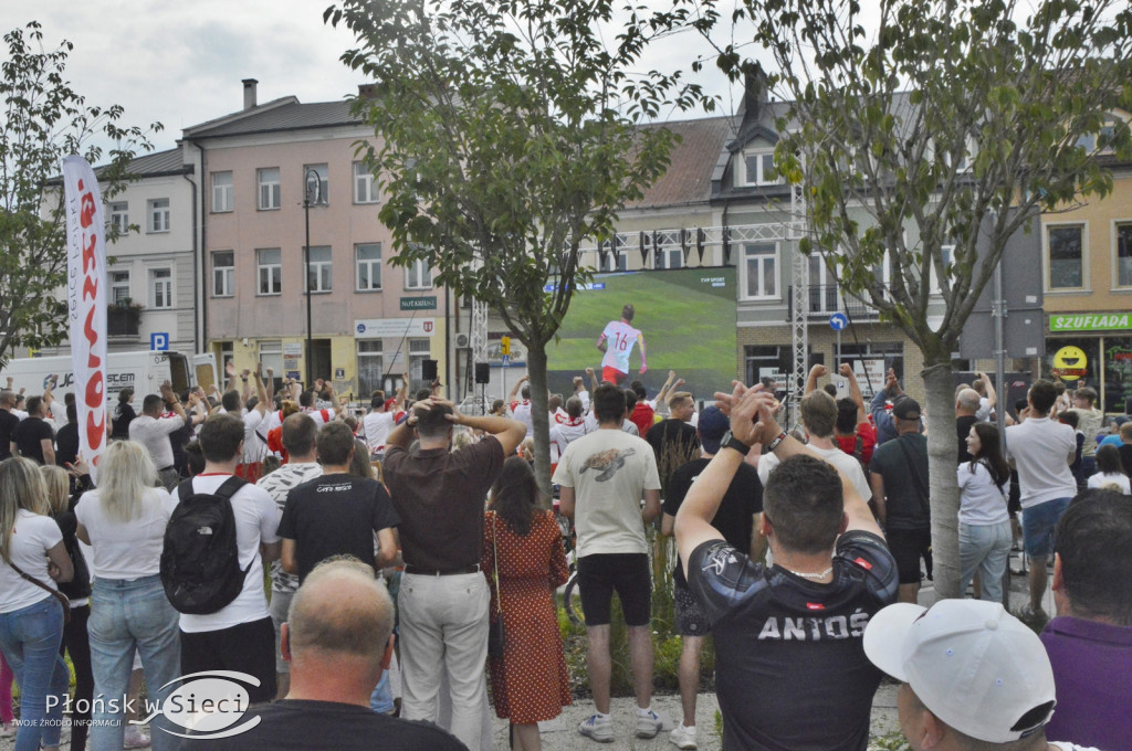 Obejrzeli mecz Polaków w płońskiej strefie kibica