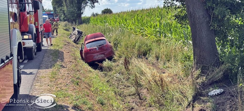 Kolizja dwóch aut na DK50