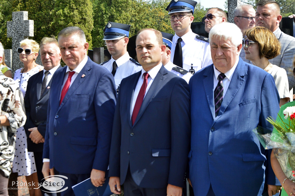 Cześć i chwała bohaterom!