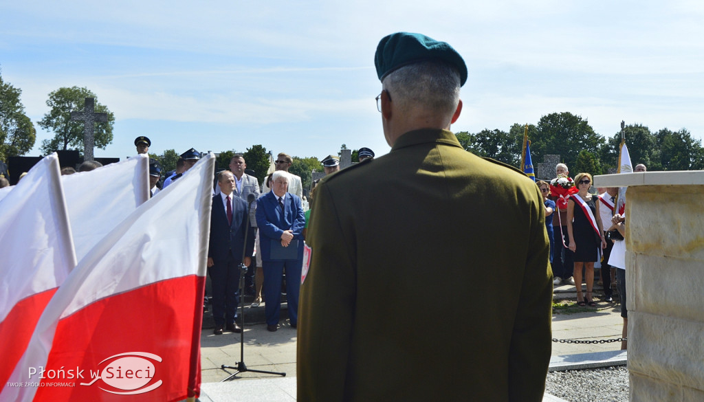 Cześć i chwała bohaterom!