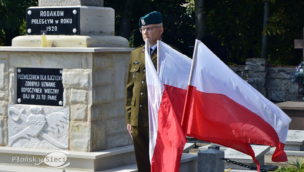Cześć i chwała bohaterom!