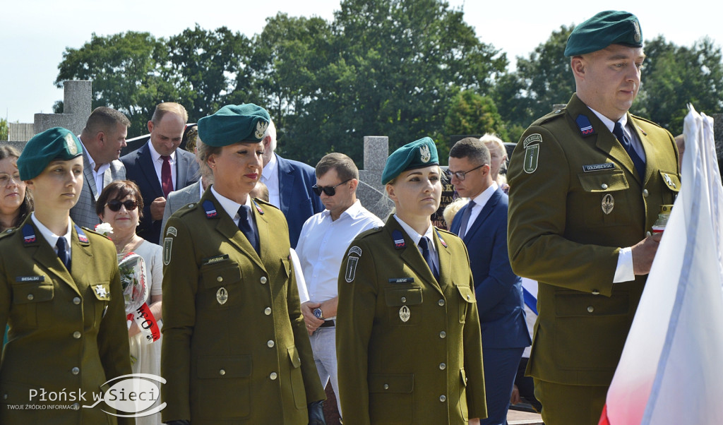 Cześć i chwała bohaterom!