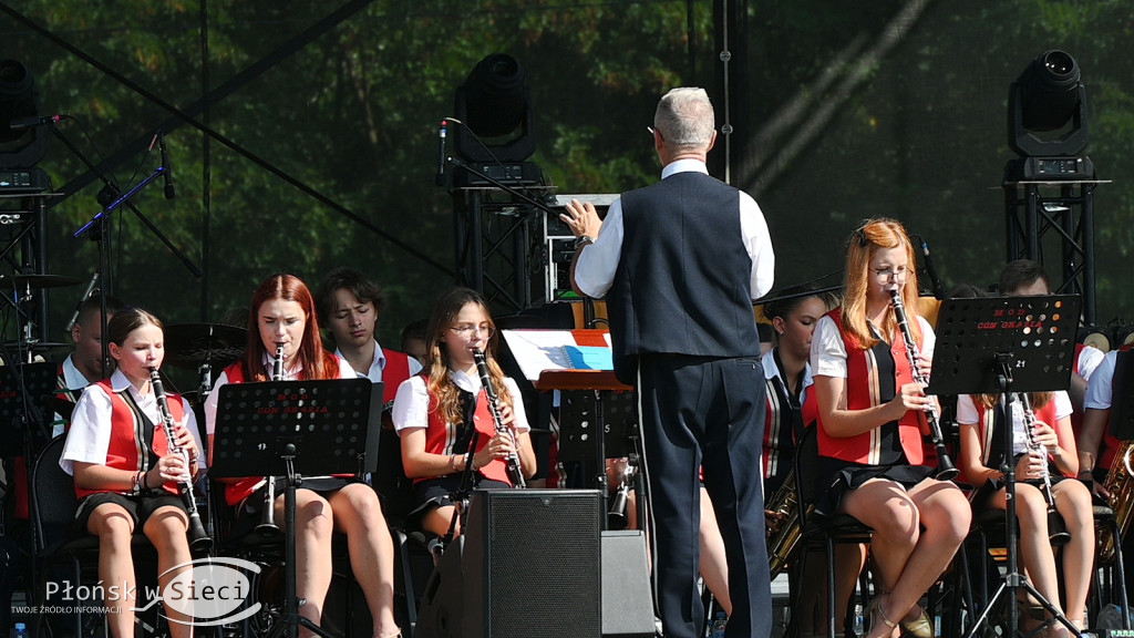 Na gminnych dożynkach w Jeżewie