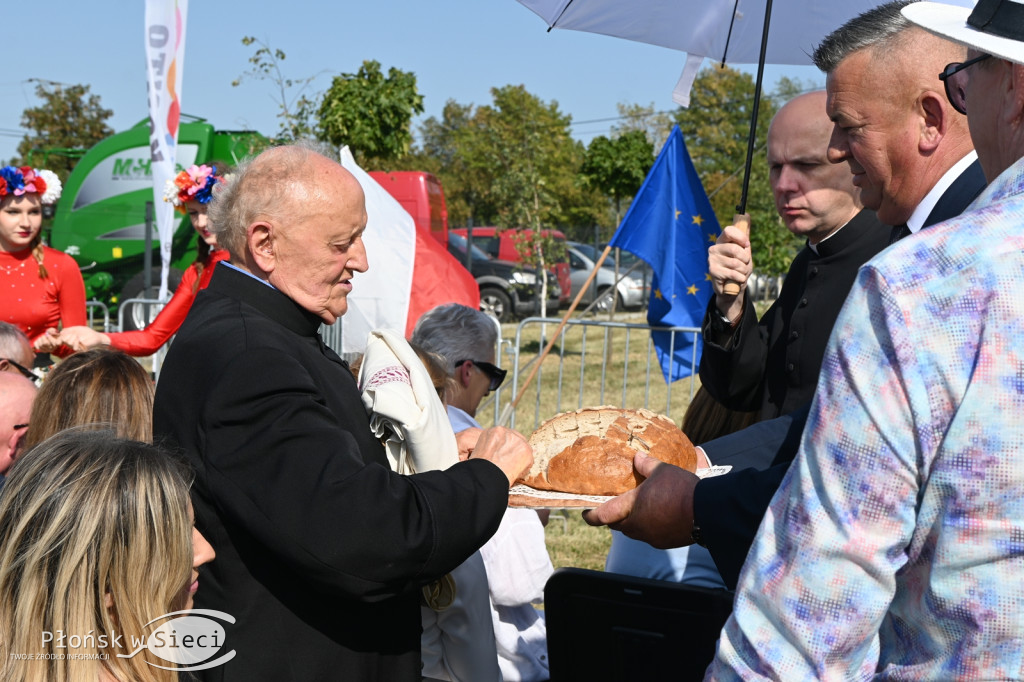 Na gminnych dożynkach w Jeżewie