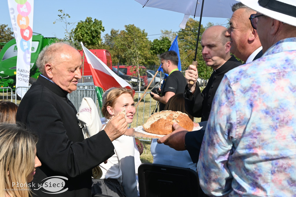 Na gminnych dożynkach w Jeżewie