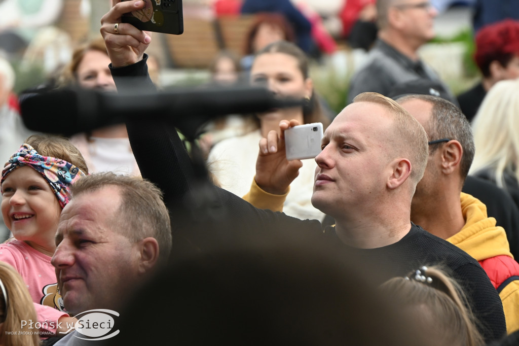 Płońszczanie na miejskim rynku - DPM dzień I