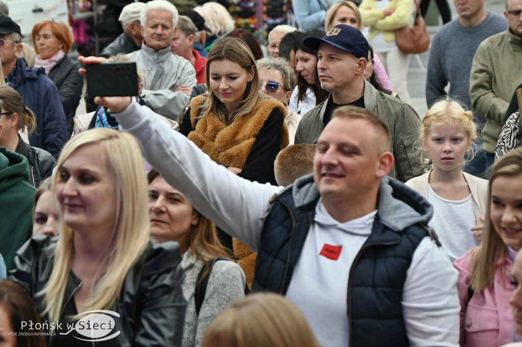 Płońszczanie na miejskim rynku - DPM dzień I