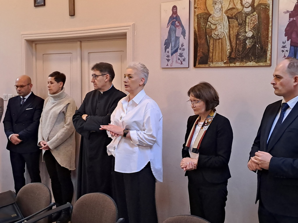 Wspólne kolędowanie i prezenty od Mikołaja