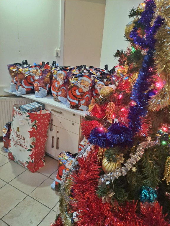 Wspólne kolędowanie i prezenty od Mikołaja
