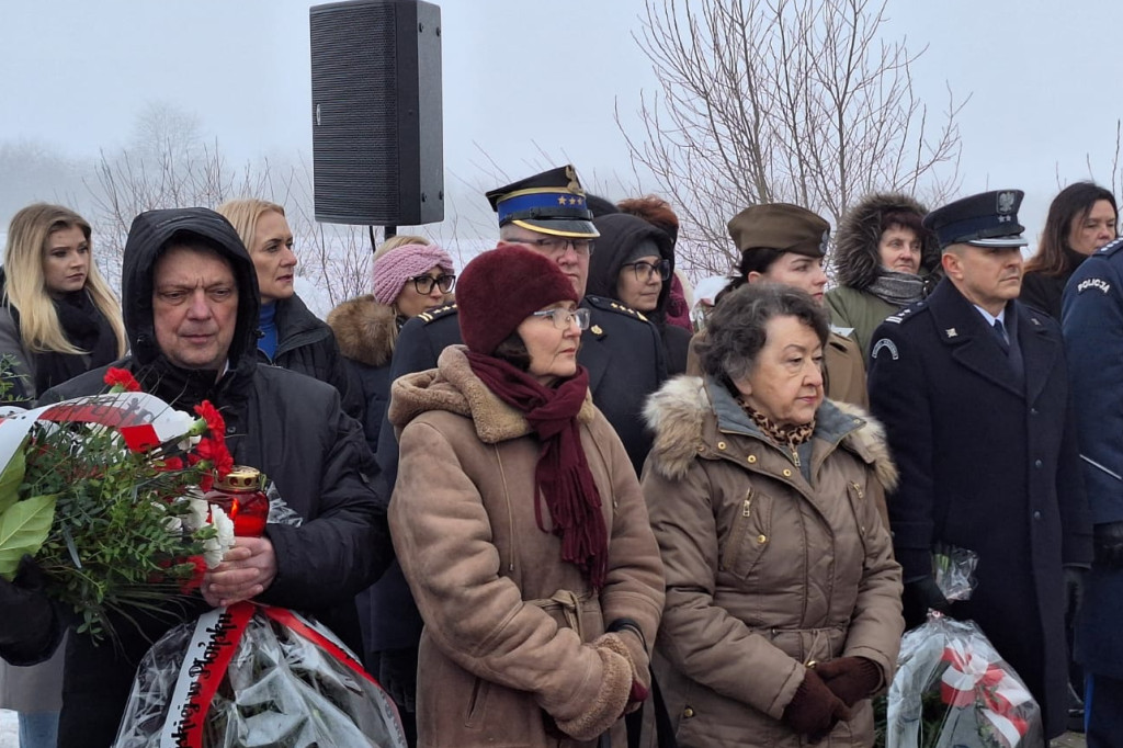 Uczcili pamięć ofiar zbrodni na Piaskach