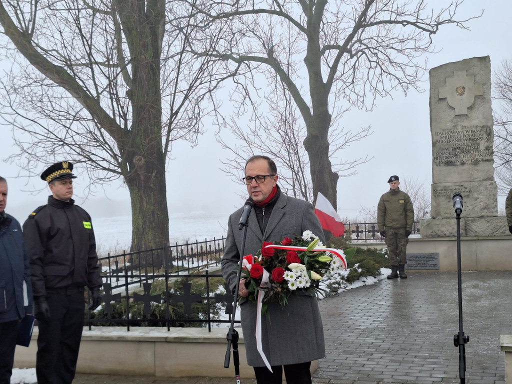 Uczcili pamięć ofiar zbrodni na Piaskach