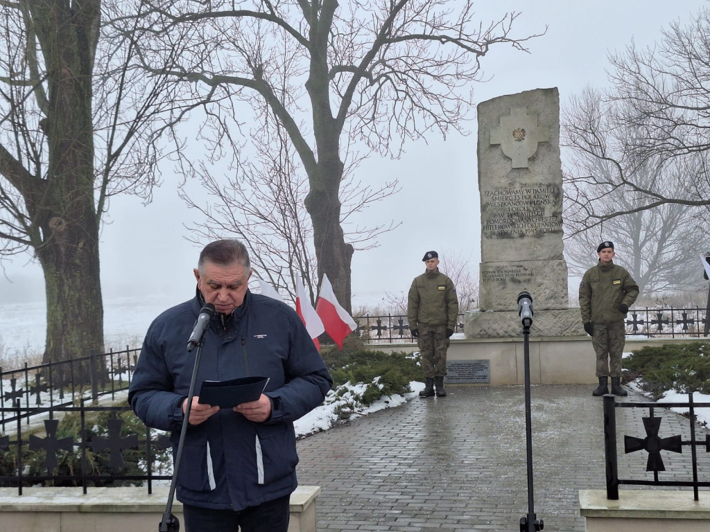 Uczcili pamięć ofiar zbrodni na Piaskach