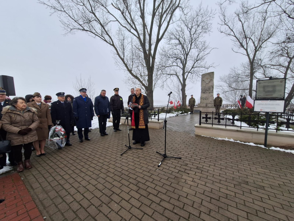 Uczcili pamięć ofiar zbrodni na Piaskach