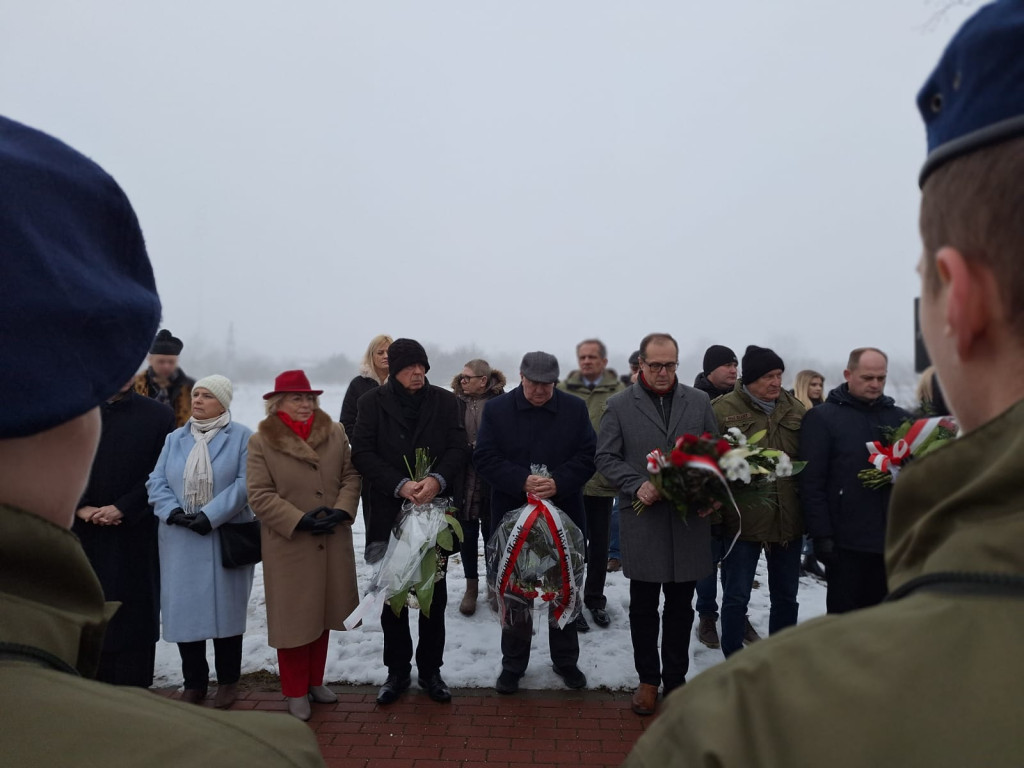 Uczcili pamięć ofiar zbrodni na Piaskach