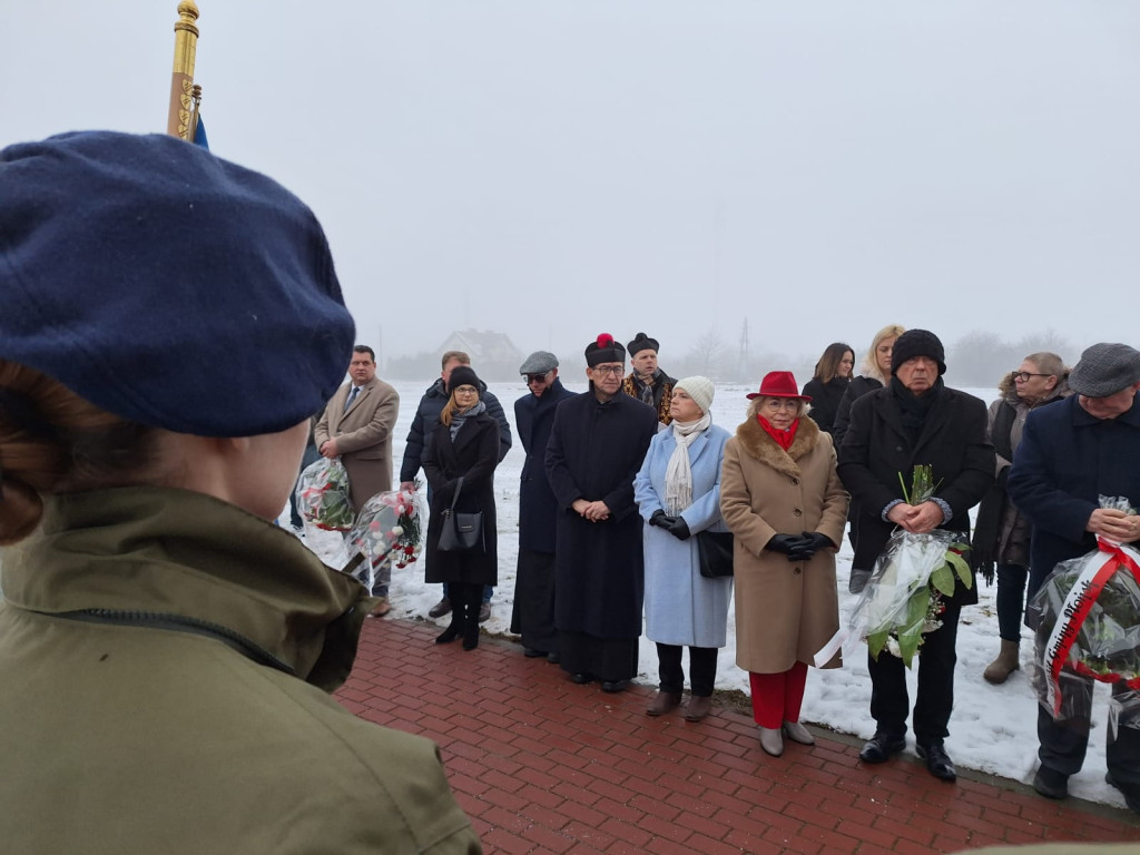 Uczcili pamięć ofiar zbrodni na Piaskach