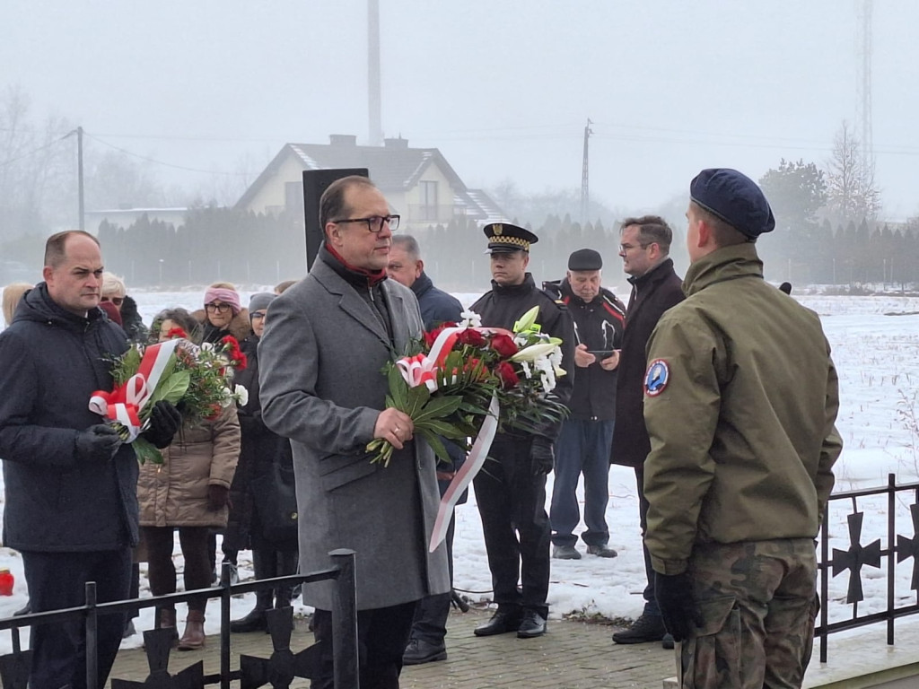 Uczcili pamięć ofiar zbrodni na Piaskach