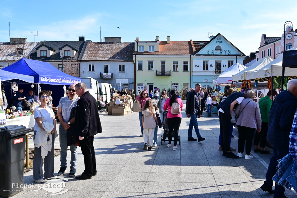 Wiosenny, wielkanocny płoński rynek