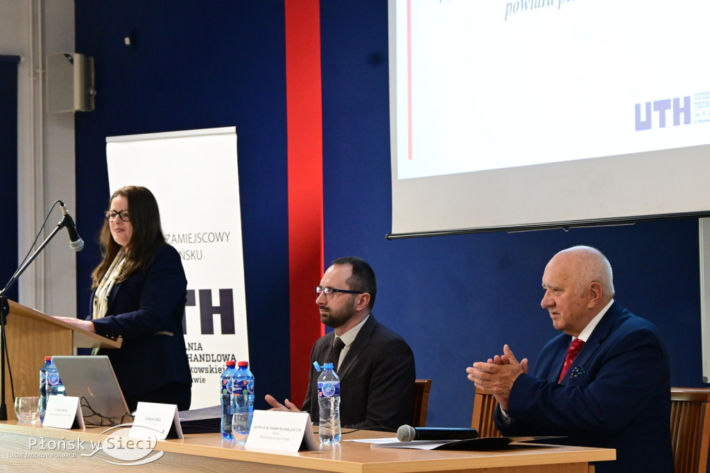 Naukowa konferencja UTH