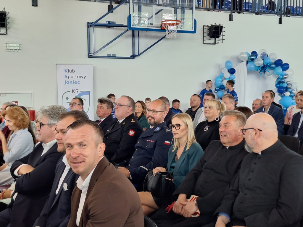 Uroczyste otwarcie hali sportowej w Jońcu