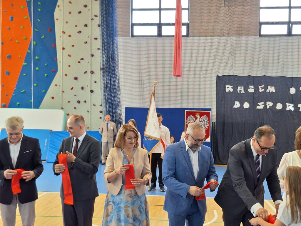Uroczyste otwarcie hali sportowej w Jońcu