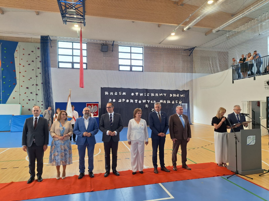 Uroczyste otwarcie hali sportowej w Jońcu