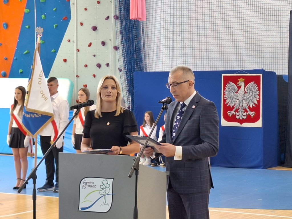 Uroczyste otwarcie hali sportowej w Jońcu