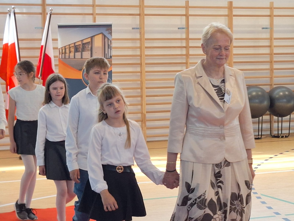 Uroczyste otwarcie hali sportowej w Jońcu