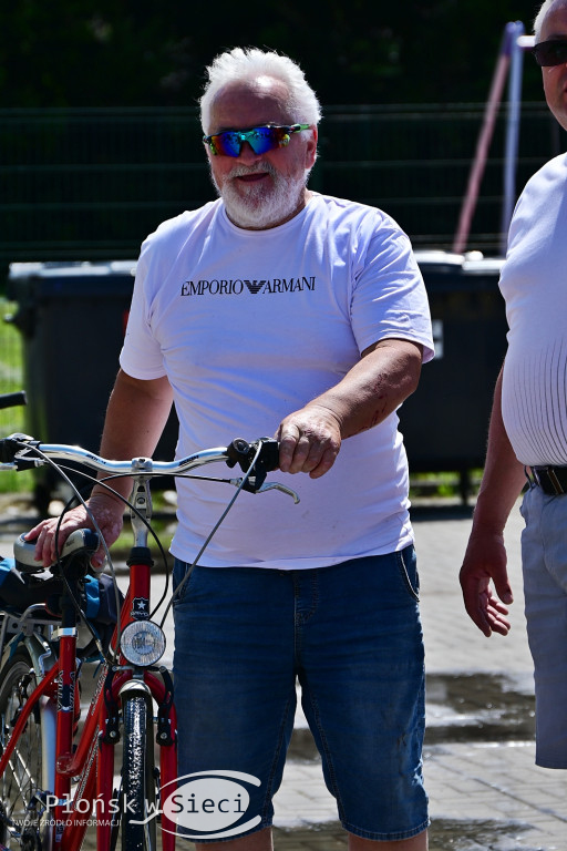 Na rowerach prosto na piknik