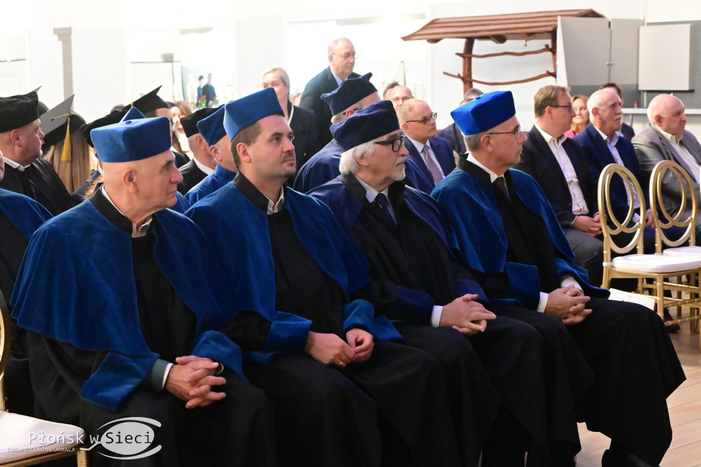 Uroczyście zakończyli rok akademicki