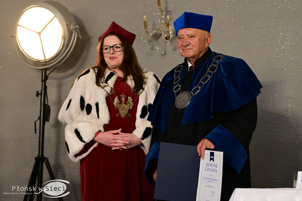 Uroczyście zakończyli rok akademicki