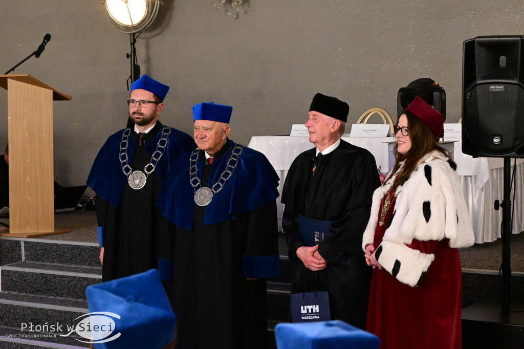 Uroczyście zakończyli rok akademicki