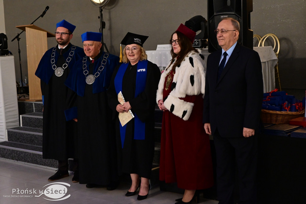 Uroczyście zakończyli rok akademicki