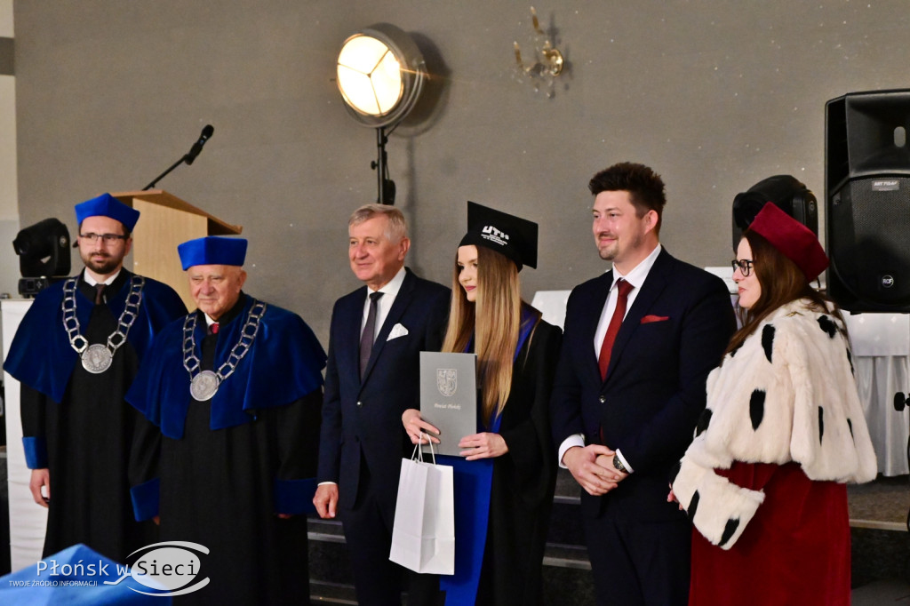 Uroczyście zakończyli rok akademicki