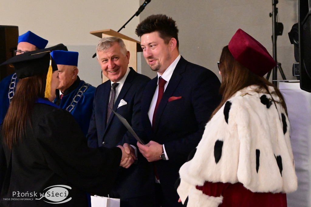 Uroczyście zakończyli rok akademicki