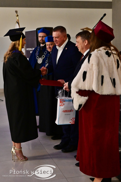 Uroczyście zakończyli rok akademicki