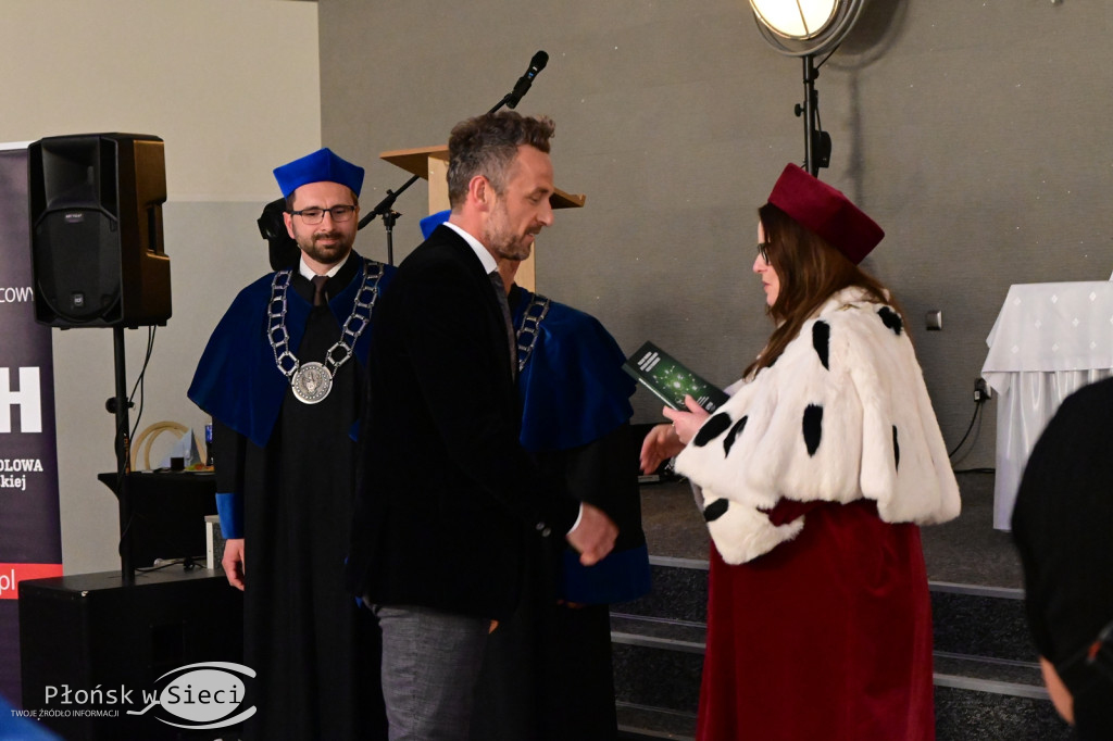 Uroczyście zakończyli rok akademicki