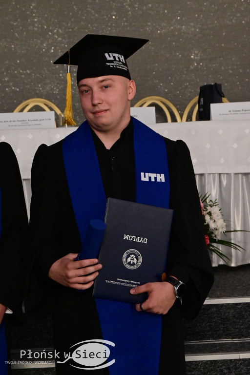 Uroczyście zakończyli rok akademicki