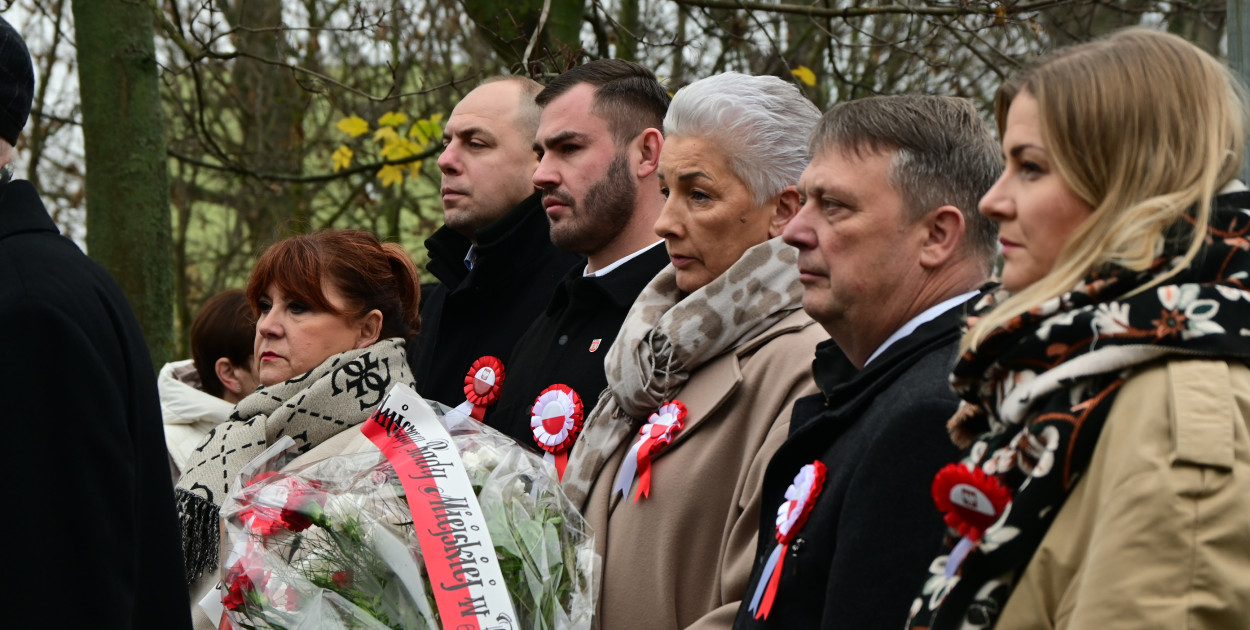 Płońszczanie świętowali przy pomniku marszałka