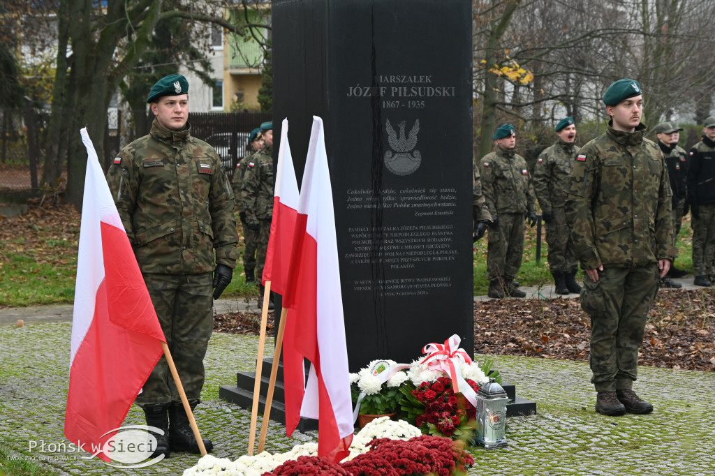 Płońszczanie świętowali przy pomniku marszałka