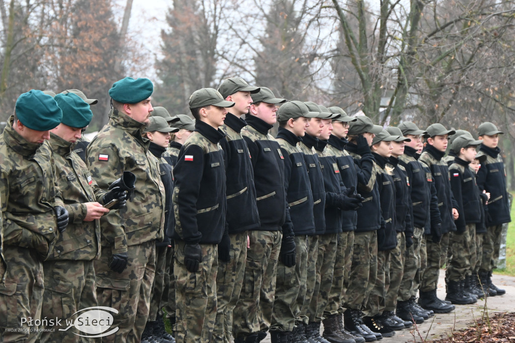 Płońszczanie świętowali przy pomniku marszałka
