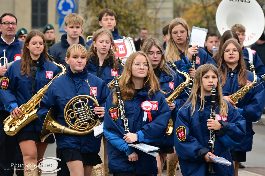 Płońszczanie świętowali przy pomniku marszałka