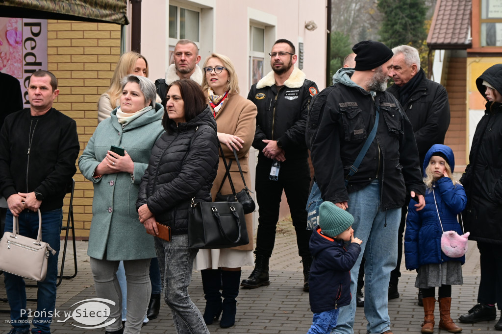 Płońszczanie świętowali przy pomniku marszałka