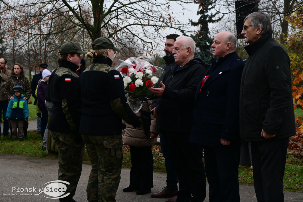 Płońszczanie świętowali przy pomniku marszałka