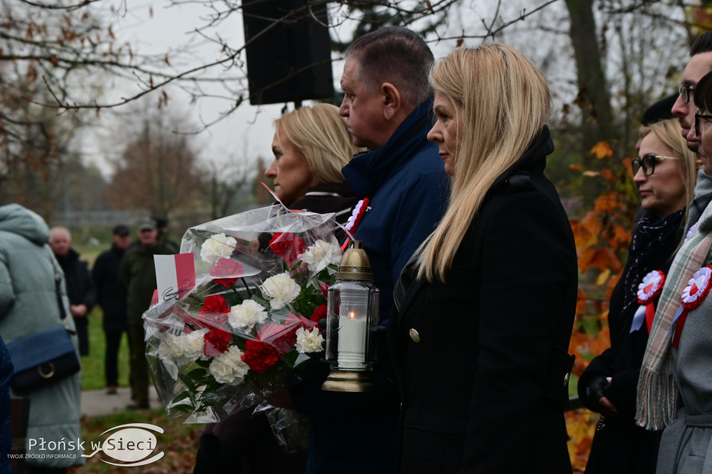 Płońszczanie świętowali przy pomniku marszałka