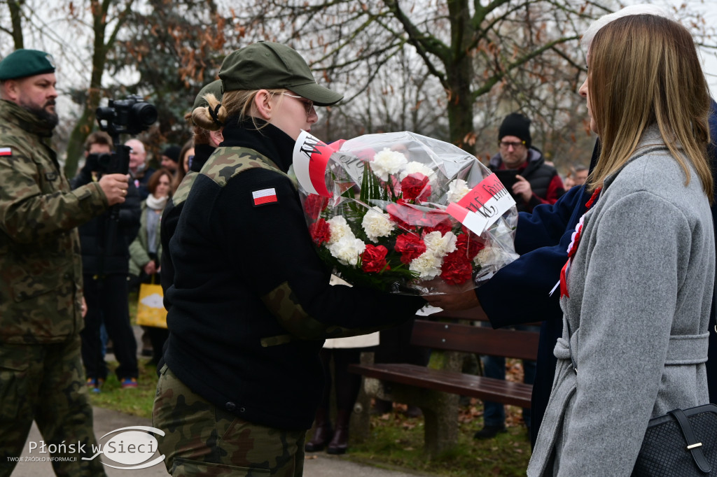 Płońszczanie świętowali przy pomniku marszałka